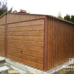 Garaż blaszany 6x5 Orzech SZEROKI PANEL Dwuspad