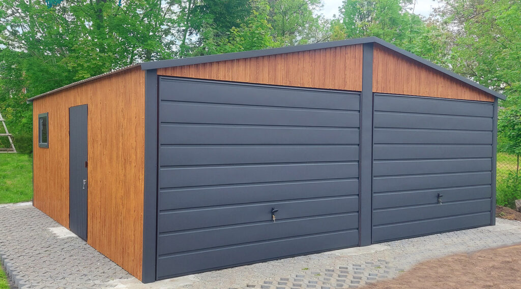 garaż blaszany 6x5 drewnopodobny dwuspadowy Garaż blaszany 6x5 złoty dąb